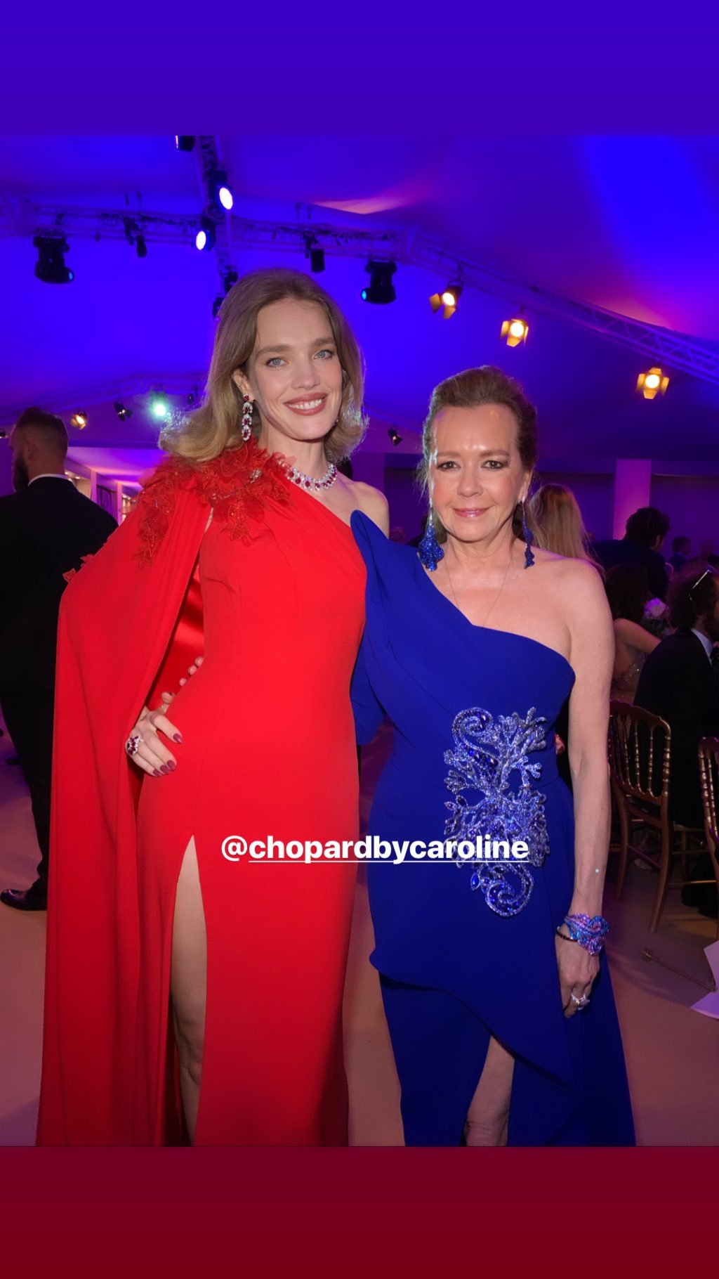 Королева Канн: Наталія Водянова здивувала шанувальників стрункістю в сукні Versace